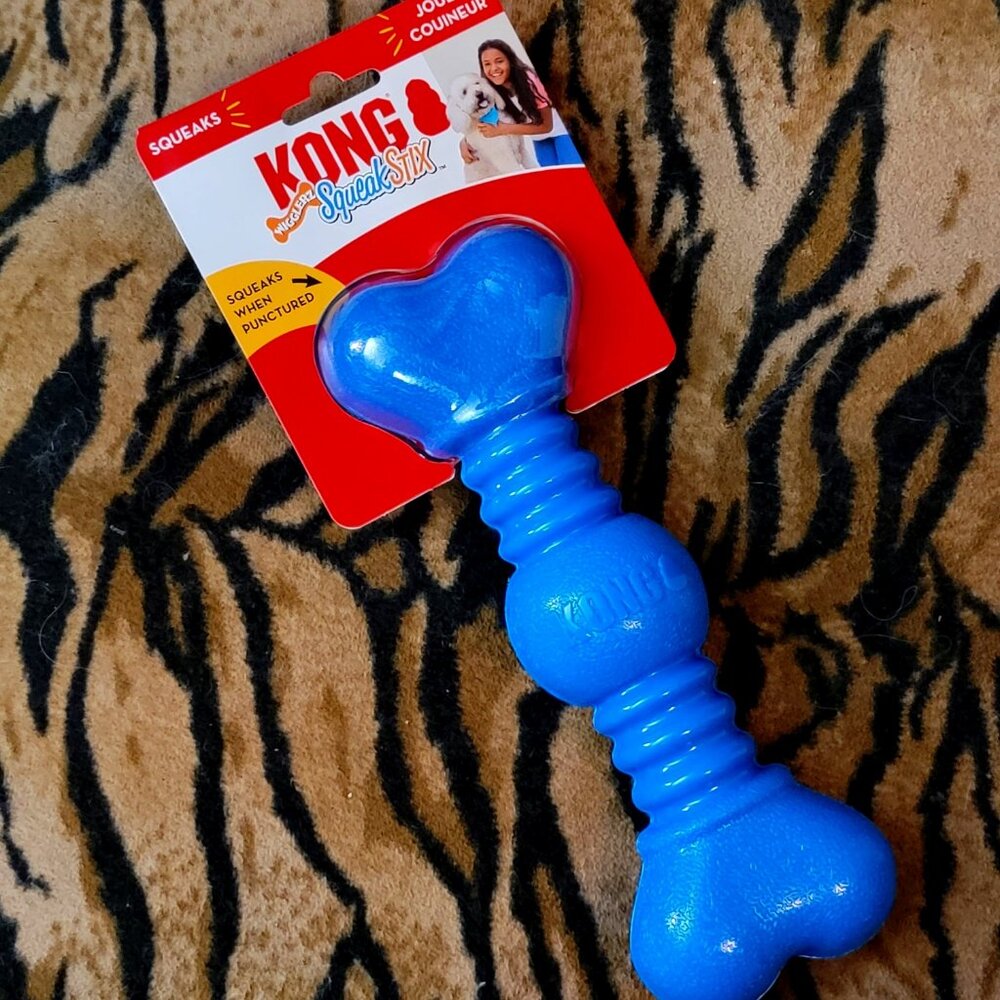 Kong Dog Wigglerz Squeak Stick Med Blue New!
